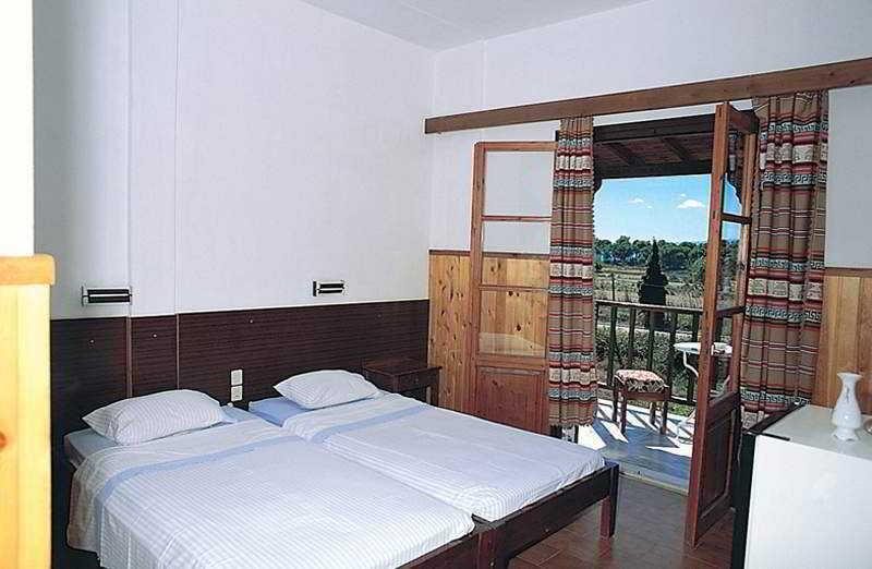 Zeus Hotel Koukounaries Exterior photo